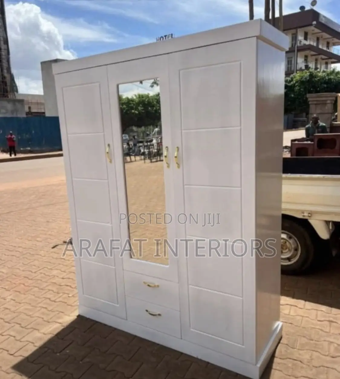Modern White 3-Door Wardrobe With Full-Length Mirror Drawers