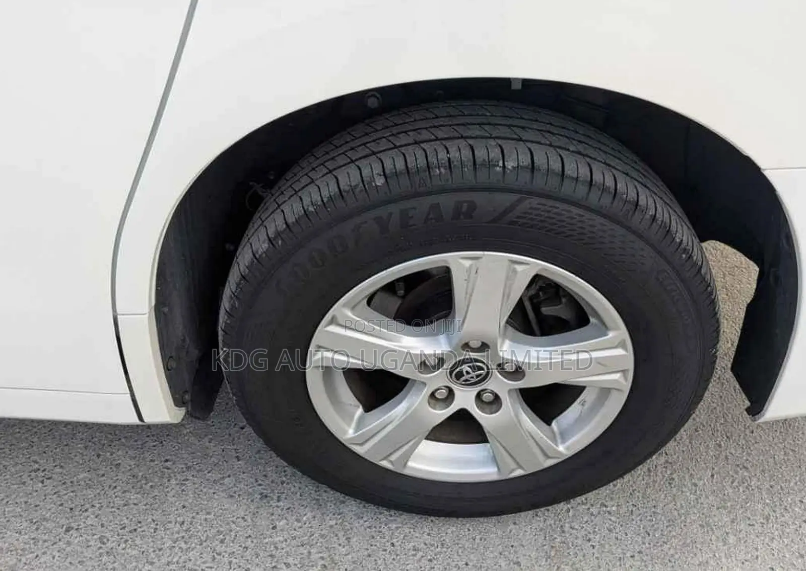 Toyota Alphard 2.5 Petrol AWD 2018 White
