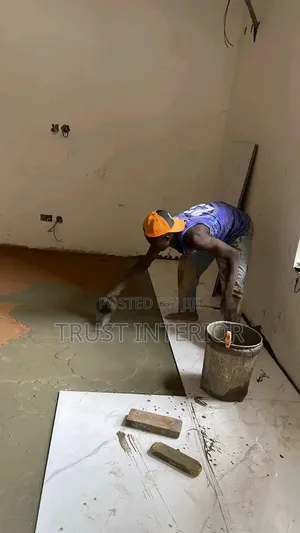 Tile Fixers Available 670