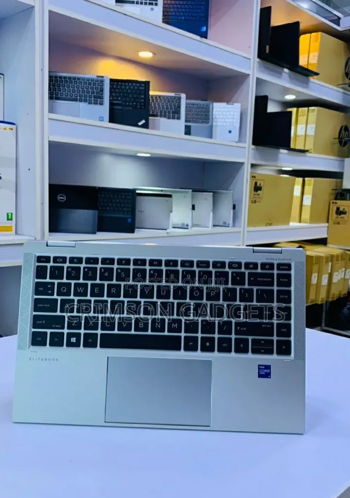 New Laptop HP EliteBook 1040 G8 16GB Intel Core i7 SSD 512GB