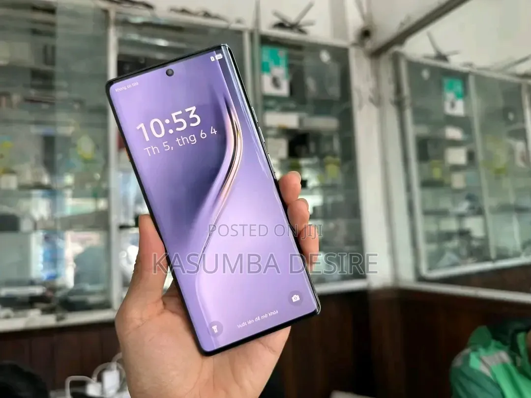 New Tecno Camon 40 Pro 5G 256 GB Black