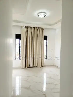 7bdrm House in Division A for sale
