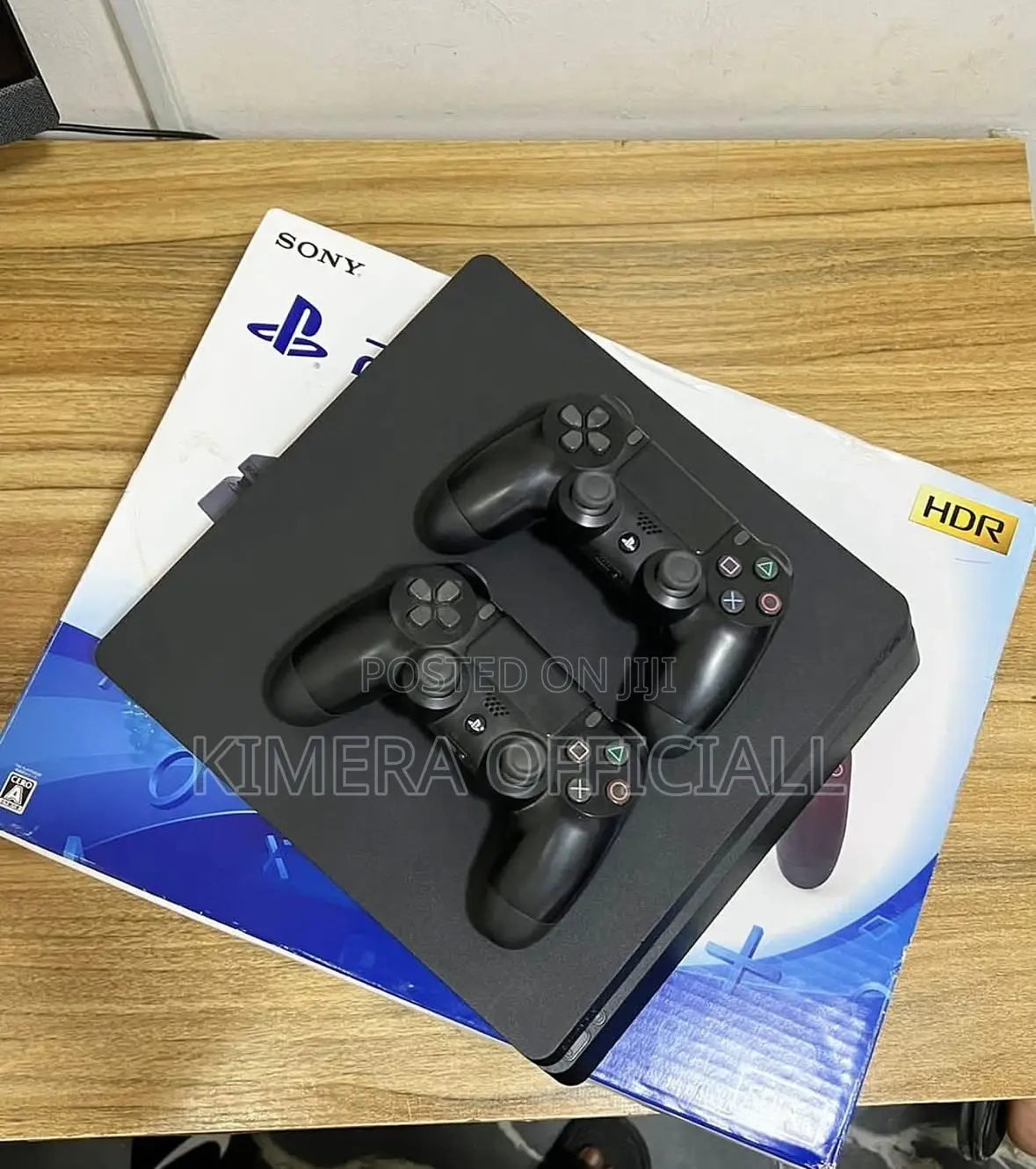 Almost New: Playstation 4 Slim in Box
