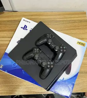 Almost New: Playstation 4 Slim in Box