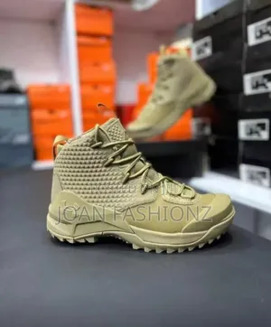Classic Rugged Tactical Hiking Boots -Cream
