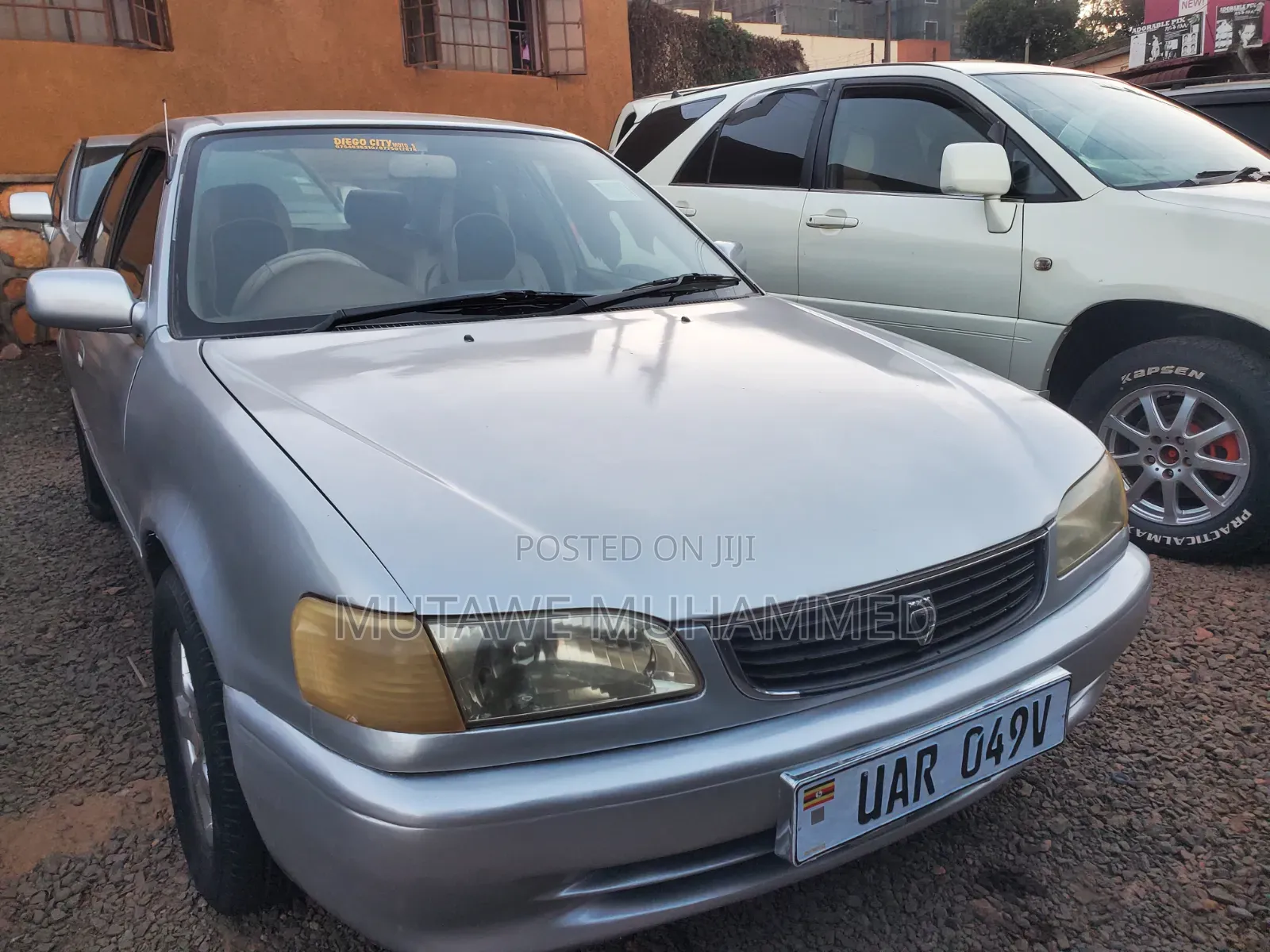 Toyota Corolla 2000 Silver