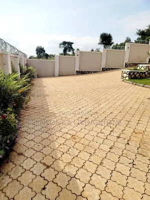 Furnished 4bdrm Bungalow in Nsangi for sale