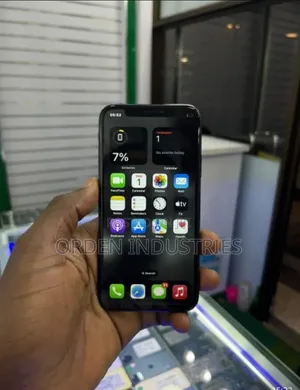 Apple iPhone X 64 GB Black