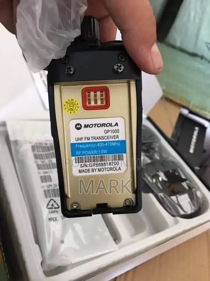 Motorola Gp-1000 Double Uhf Walkie Talkies