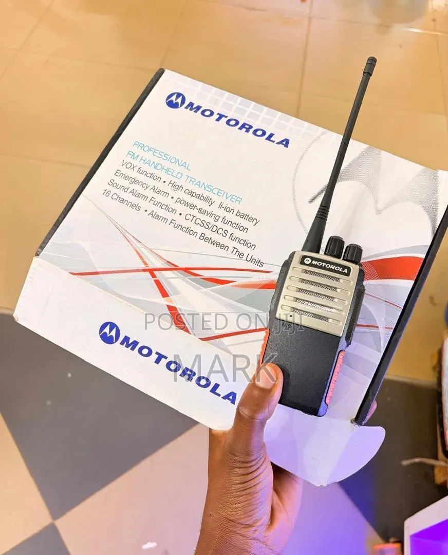 Motorola Gp-1000 Double Uhf Walkie Talkies