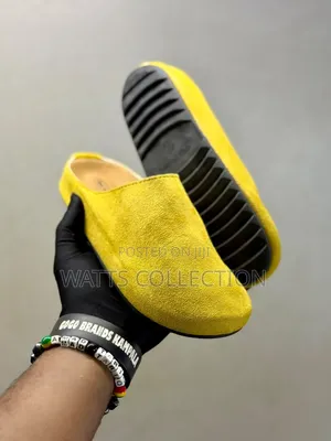 Plain Clogs