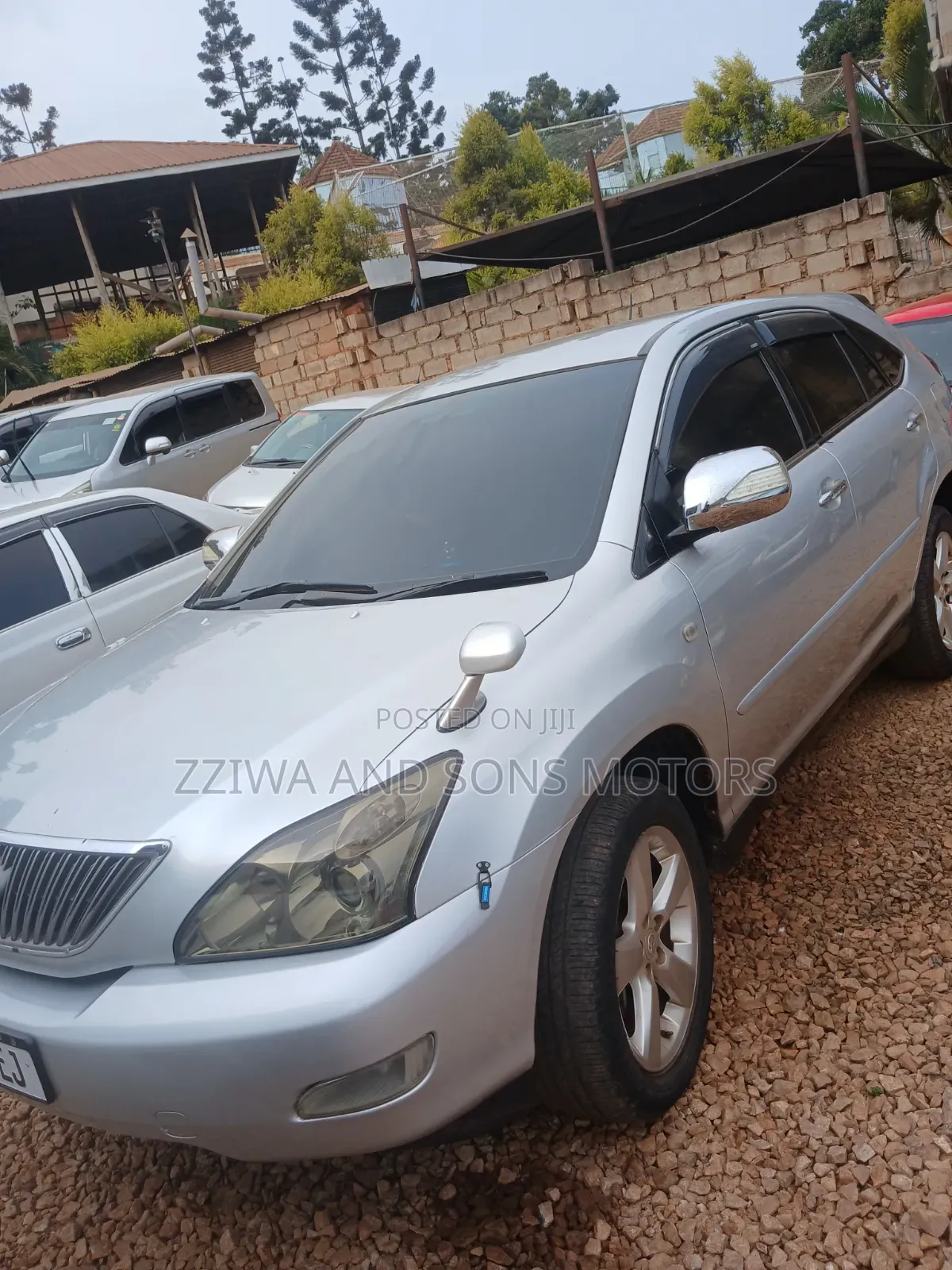 Toyota Harrier 2010 Silver