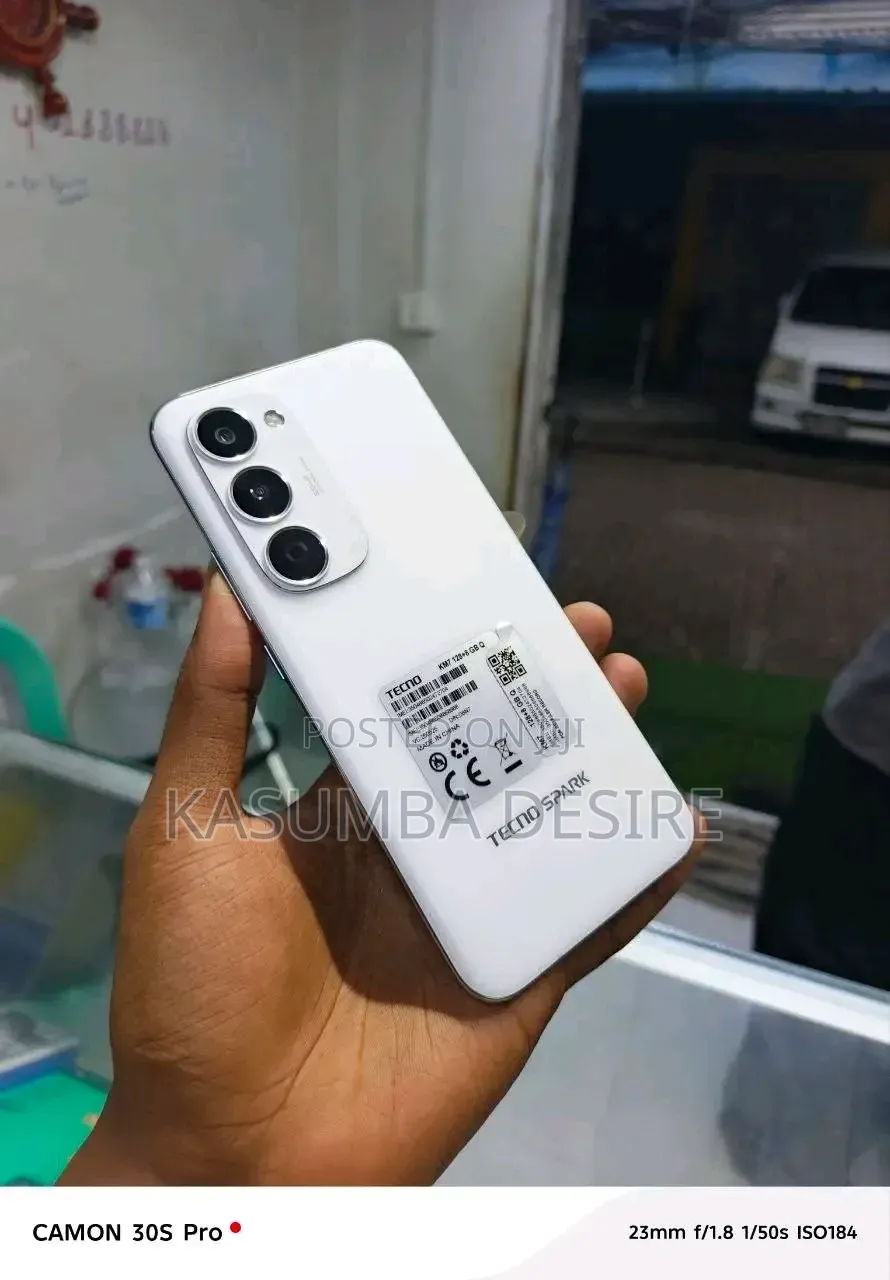 New Tecno Spark 40 Pro+ 256 GB Silver