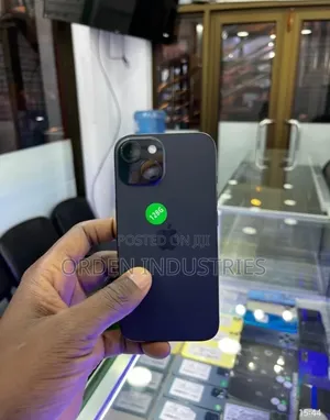 Apple iPhone 15 128 GB Black