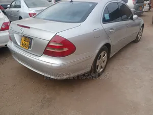 Mercedes-Benz E320 2008 Silver