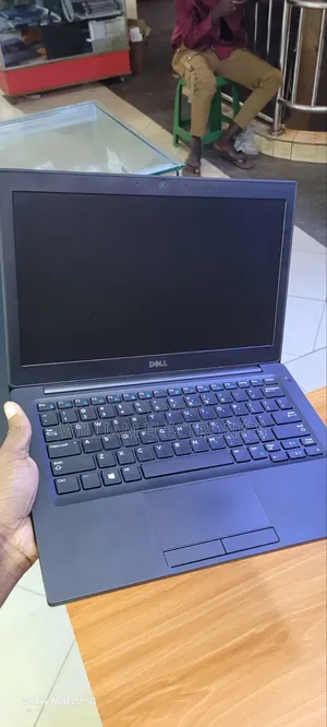 New Laptop Dell Latitude 7390 8GB Intel Core i5 SSD 256GB