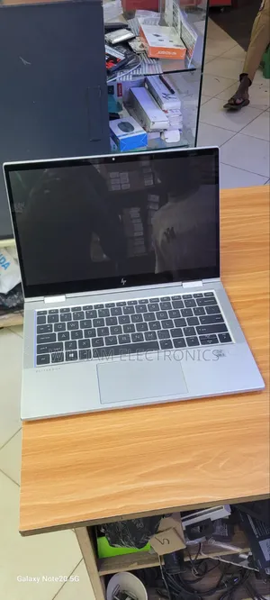 New Laptop HP EliteBook x360 1030 G4 8GB Intel Core i5 SSD 256GB