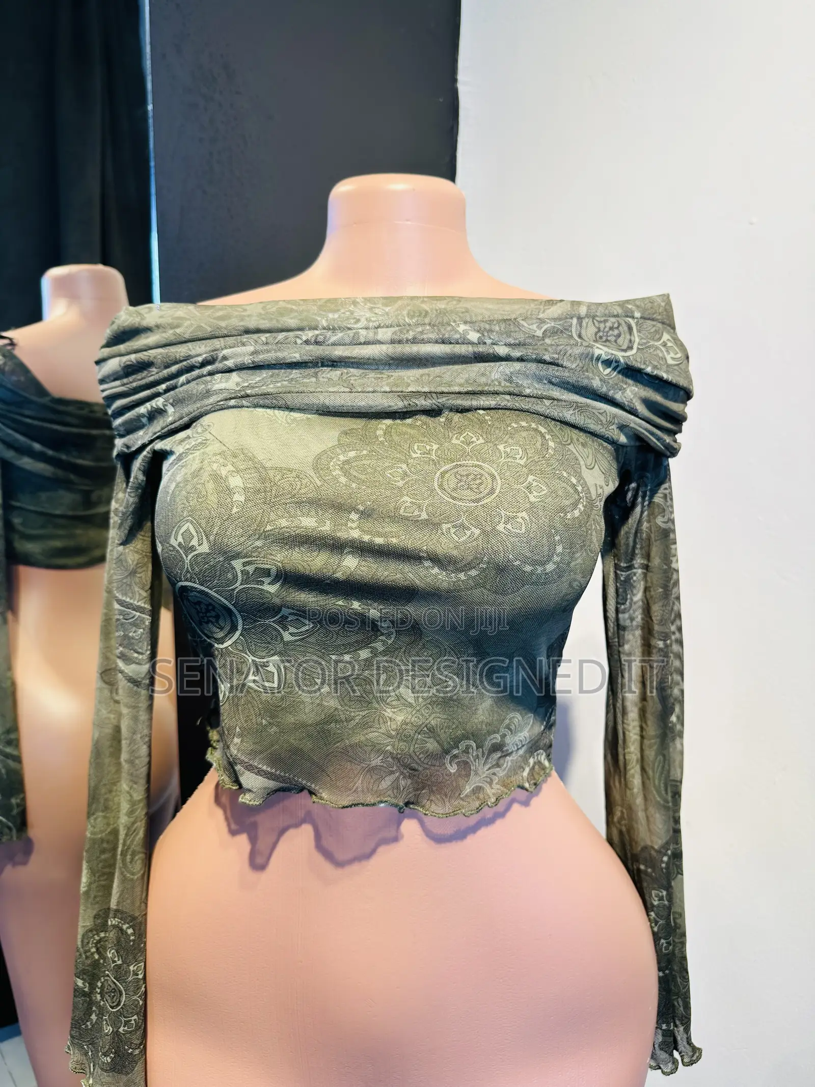 Women’S Top Available in All Colors (Used Brand New)