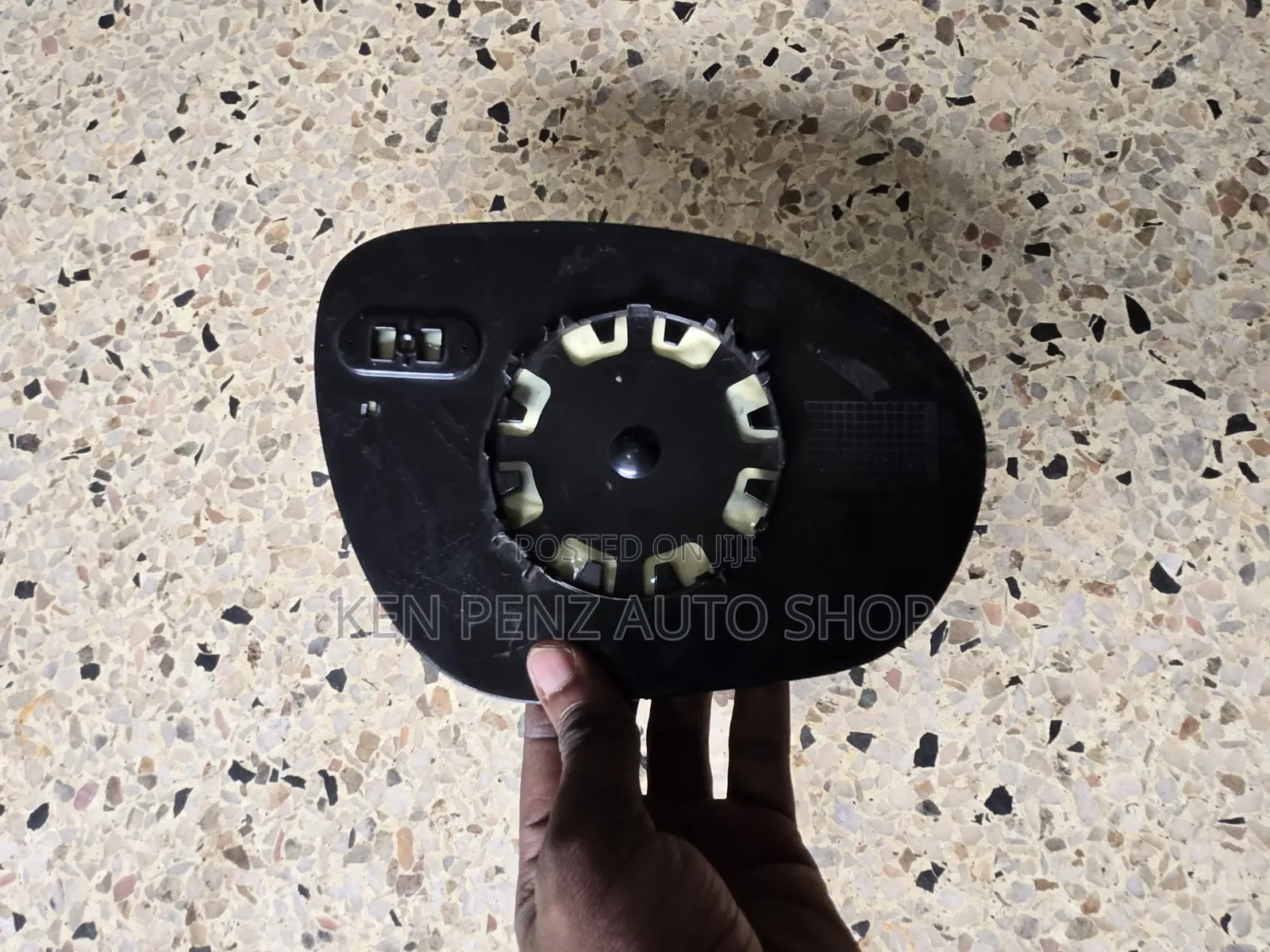 Nissan Juke Sidemirror Plate