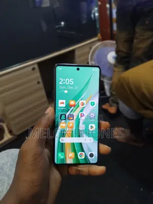 New Tecno Camon 50 256 GB Silver