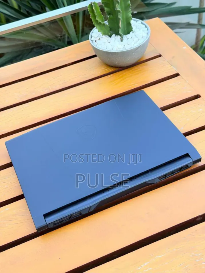 Laptop MSI Katana GF66 16GB Intel Core i7 SSD 1T