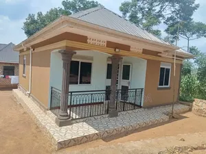 3bdrm Bungalow in Gayaza, Nakawa for sale