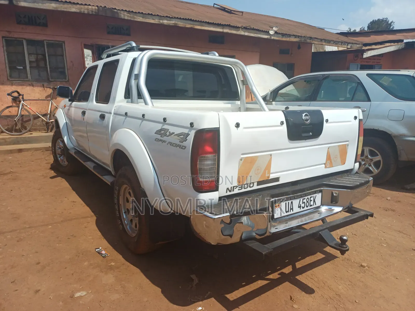 Nissan NP300 2013 White