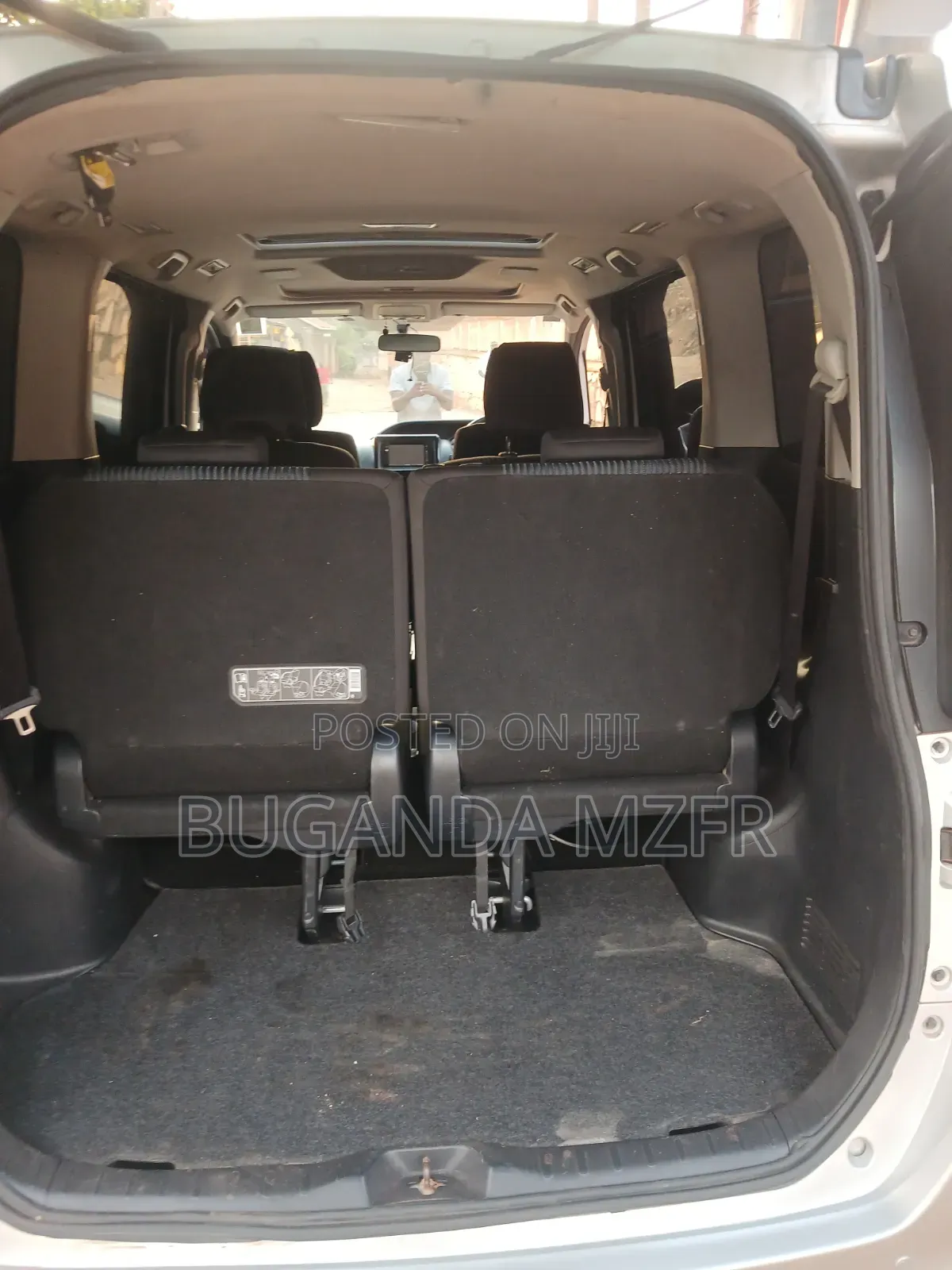 Toyota Noah 2016 Silver