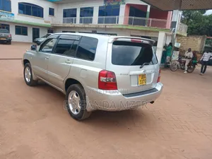 Toyota Kluger