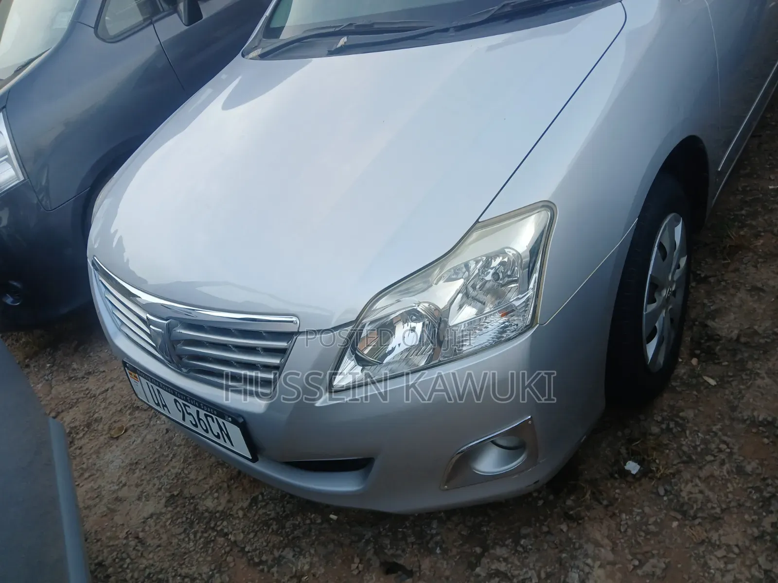 Toyota Premio 2012 Silver