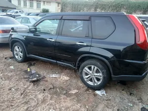 Nissan X-Trail 2012 Black