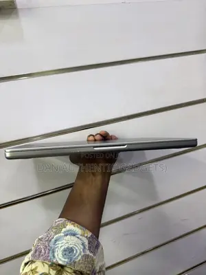Laptop Apple MacBook Pro 2021 M1 16GB Apple M1 Pro SSD 512GB