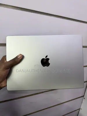 Laptop Apple MacBook Pro 2021 M1 16GB Apple M1 Pro SSD 512GB