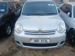 Toyota Sienta 2008 Silver