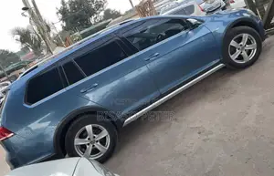 Volkswagen Golf 2015 Blue