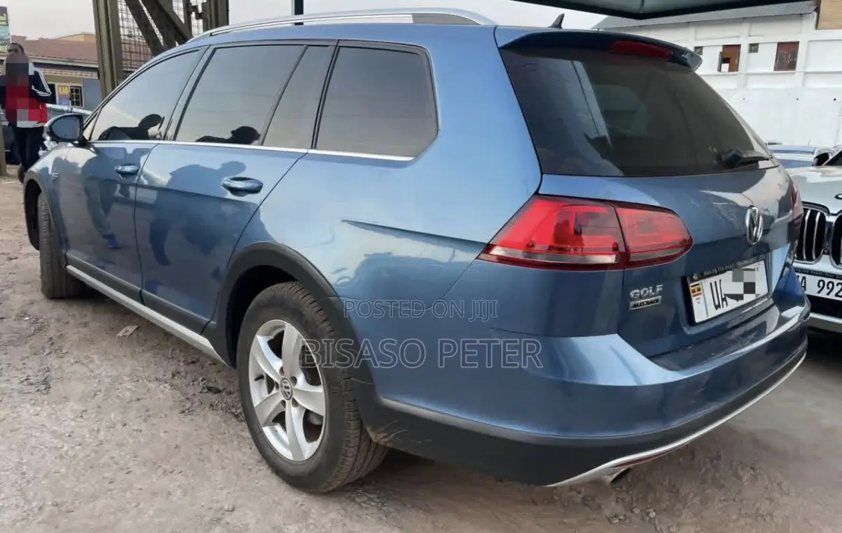 Volkswagen Golf 2015 Blue