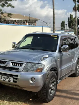 Mitsubishi Pajero 2007 Silver