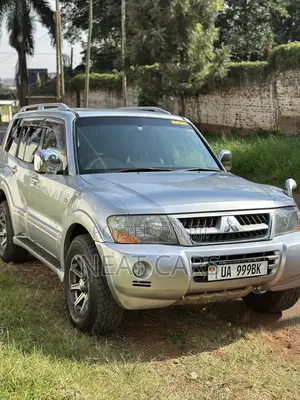 Mitsubishi Pajero 2007 Silver