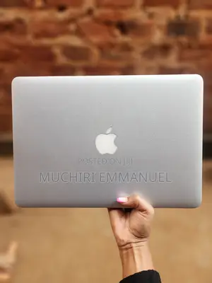 Laptop Apple MacBook Air 2017 8GB Intel Core i5 SSD 256GB