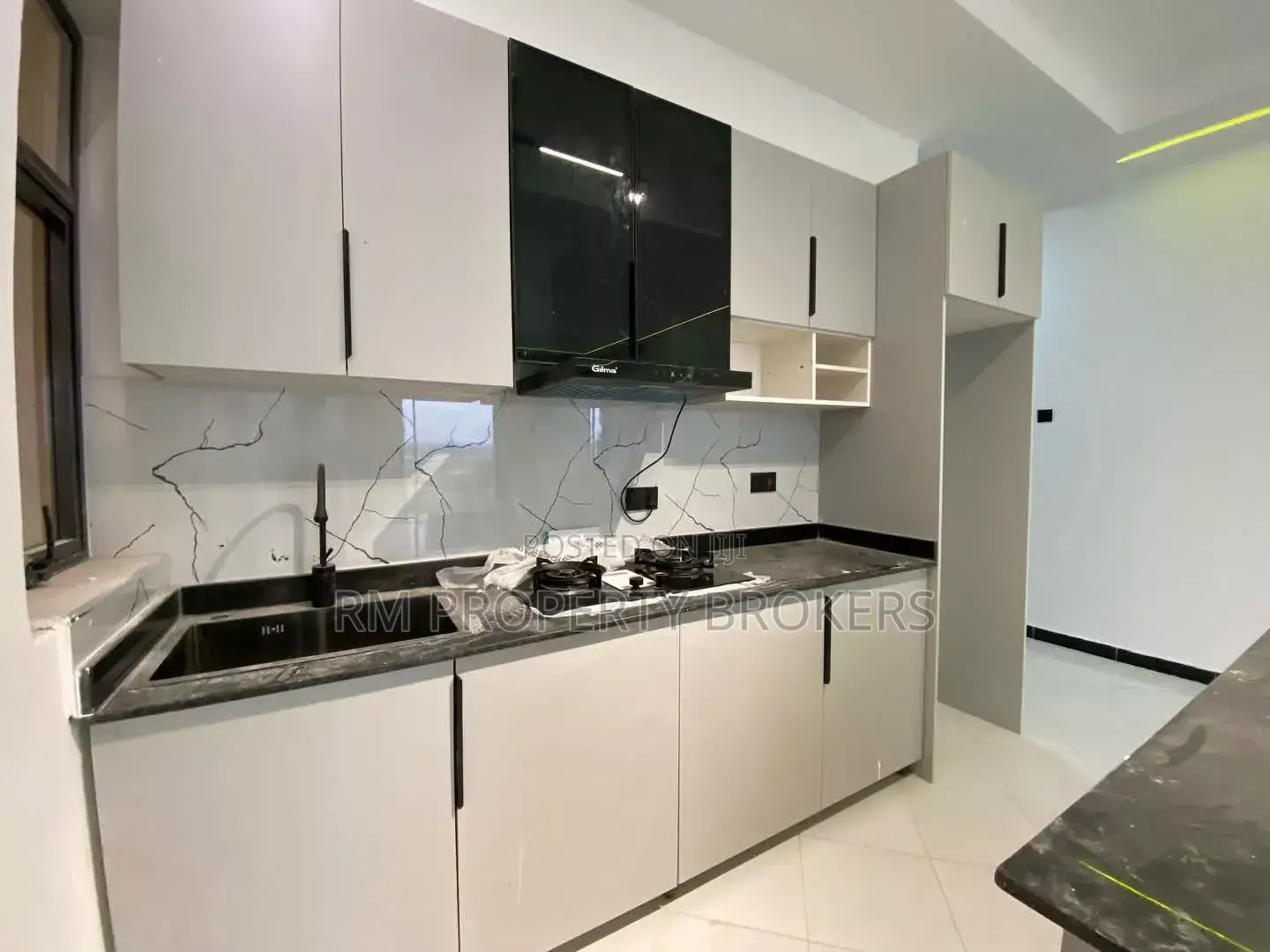3bdrm Apartment in Muyenga, Central Division for rent