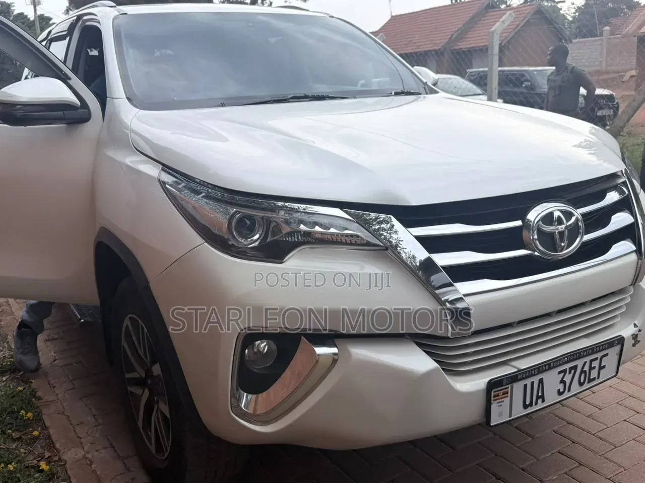 Toyota Fortuner 2018 Silver