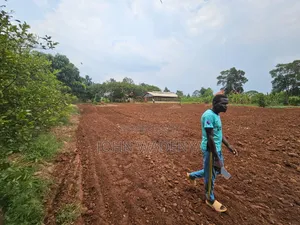 5.14 Acres for Sale Kira/ Kitukutwe/ Nyanja, Private Mailo Land Title.