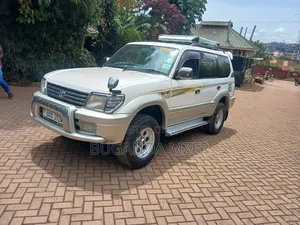 Toyota Land Cruiser Prado 2001 White