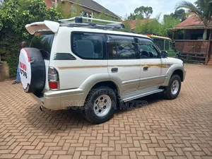 Toyota Land Cruiser Prado 2001 White