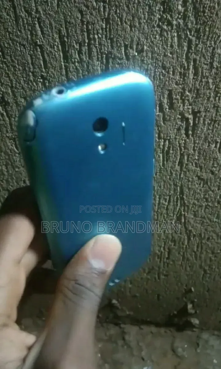 Mobile Phone 16 GB Blue