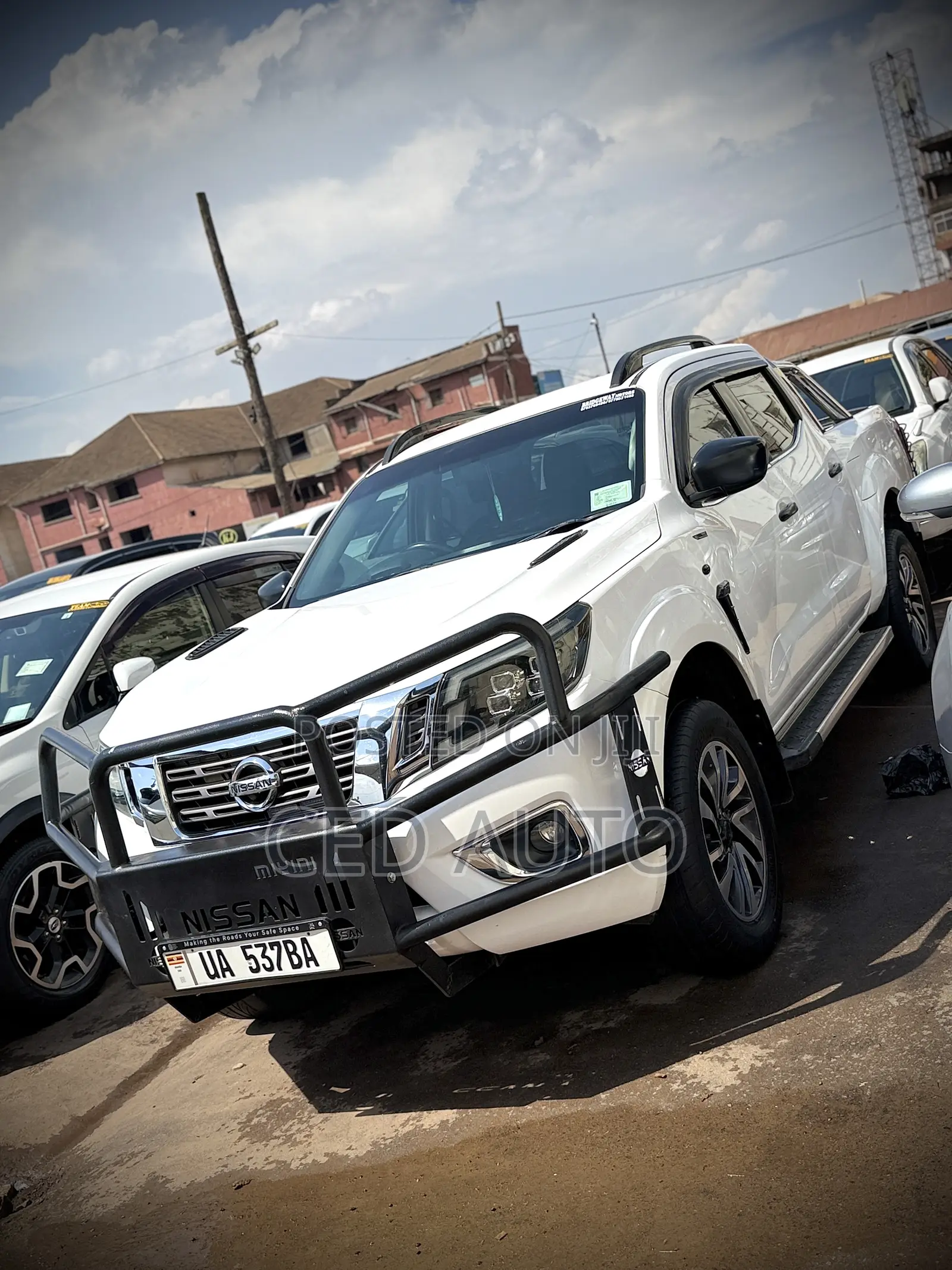 Nissan Navara 2020 White