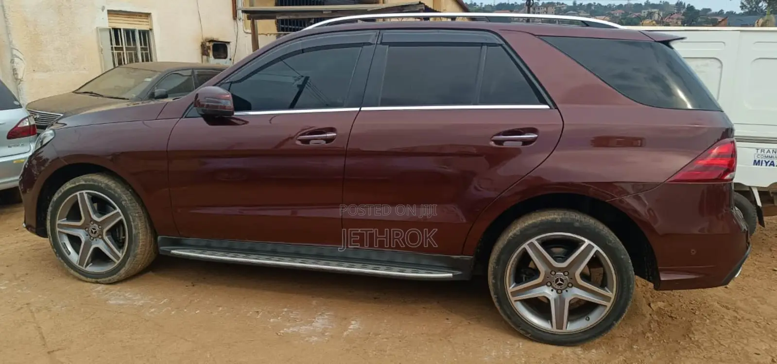 Mercedes-Benz GLE-Class GLE 350d 4MATIC 2017 Brown
