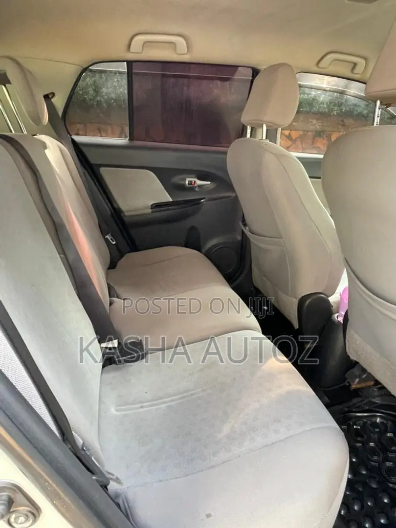 Toyota IST 2009 White