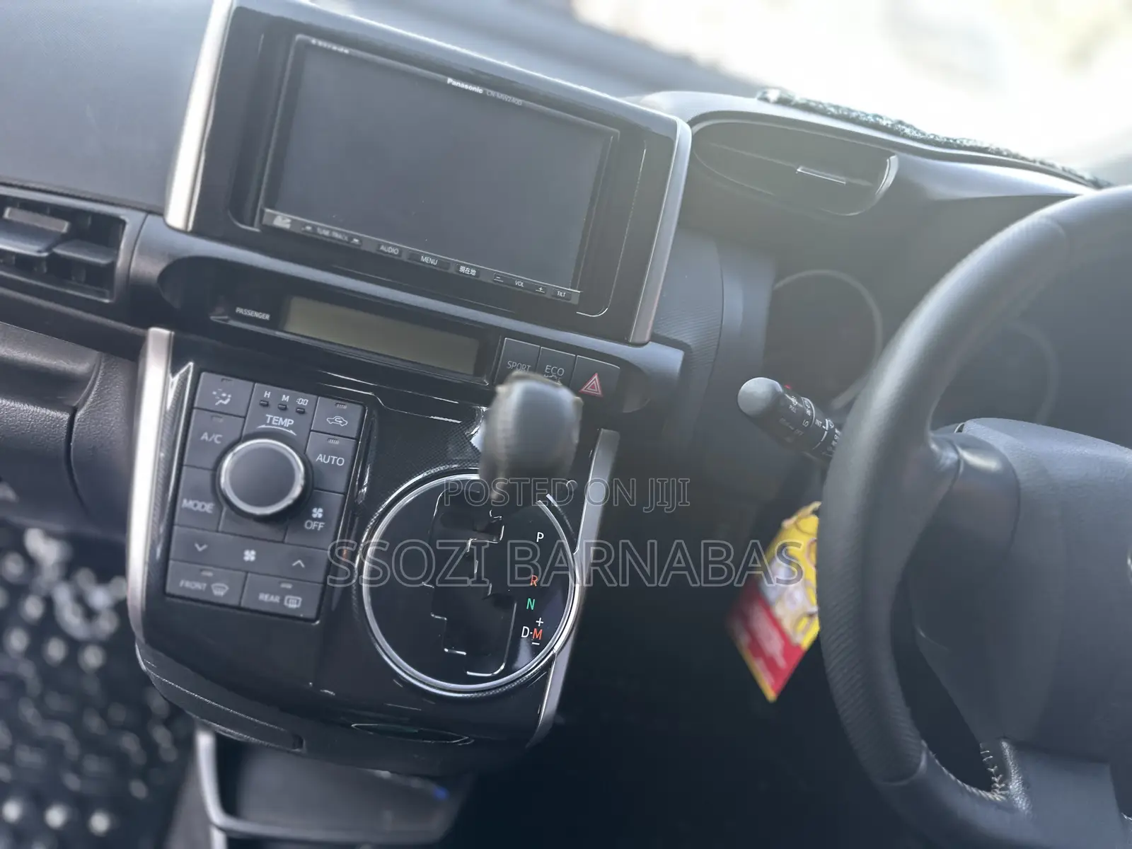 Toyota Wish 2014