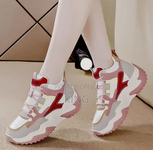 Zora Sneakers,